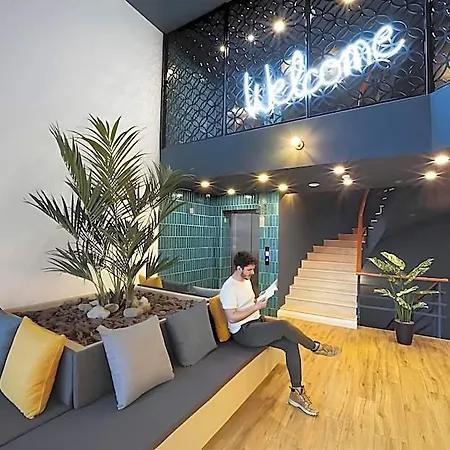 The House Galata Hotel